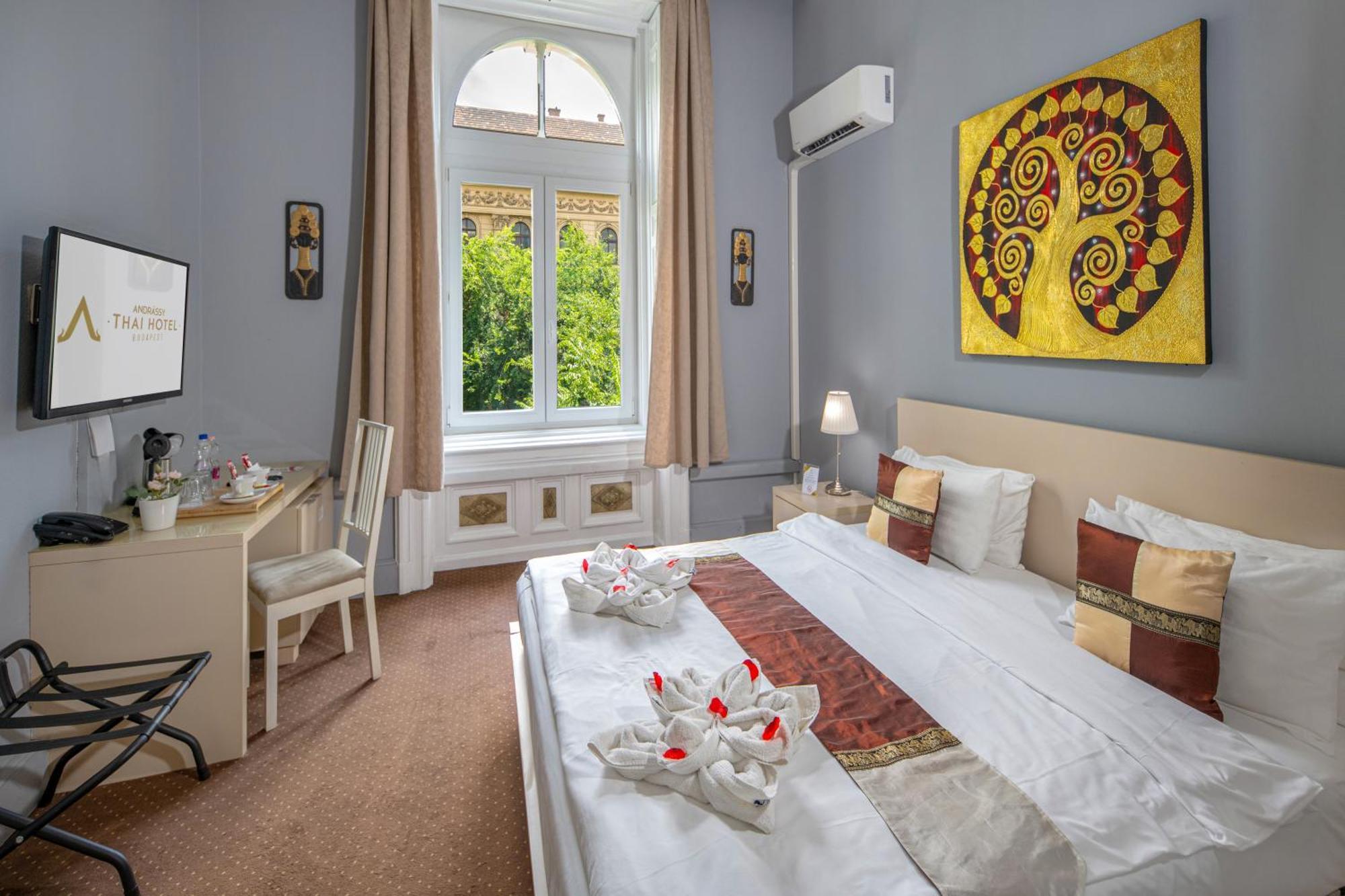 Andrassy Thai Hotel Будапеща Екстериор снимка