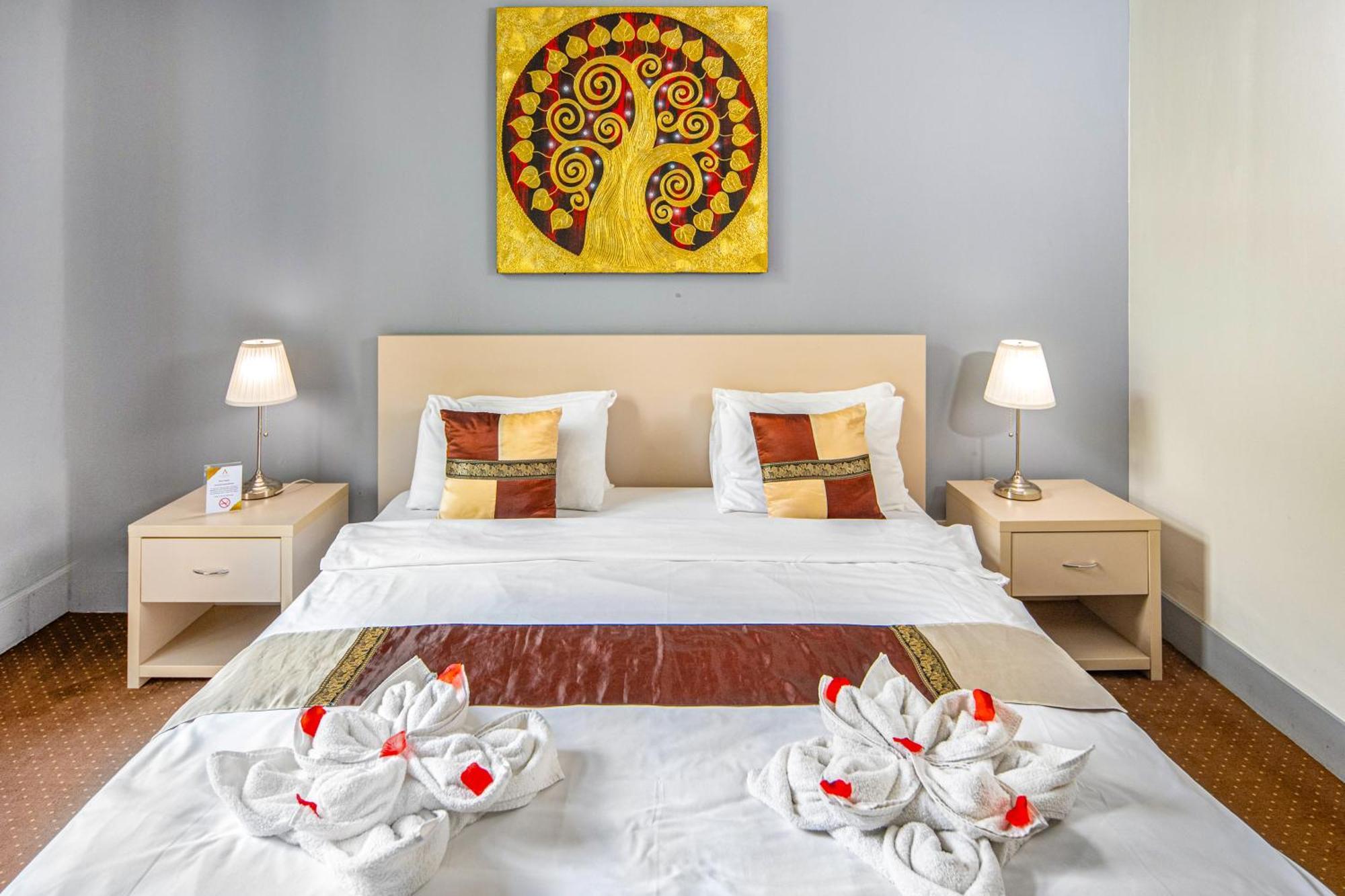 Andrassy Thai Hotel Будапеща Екстериор снимка