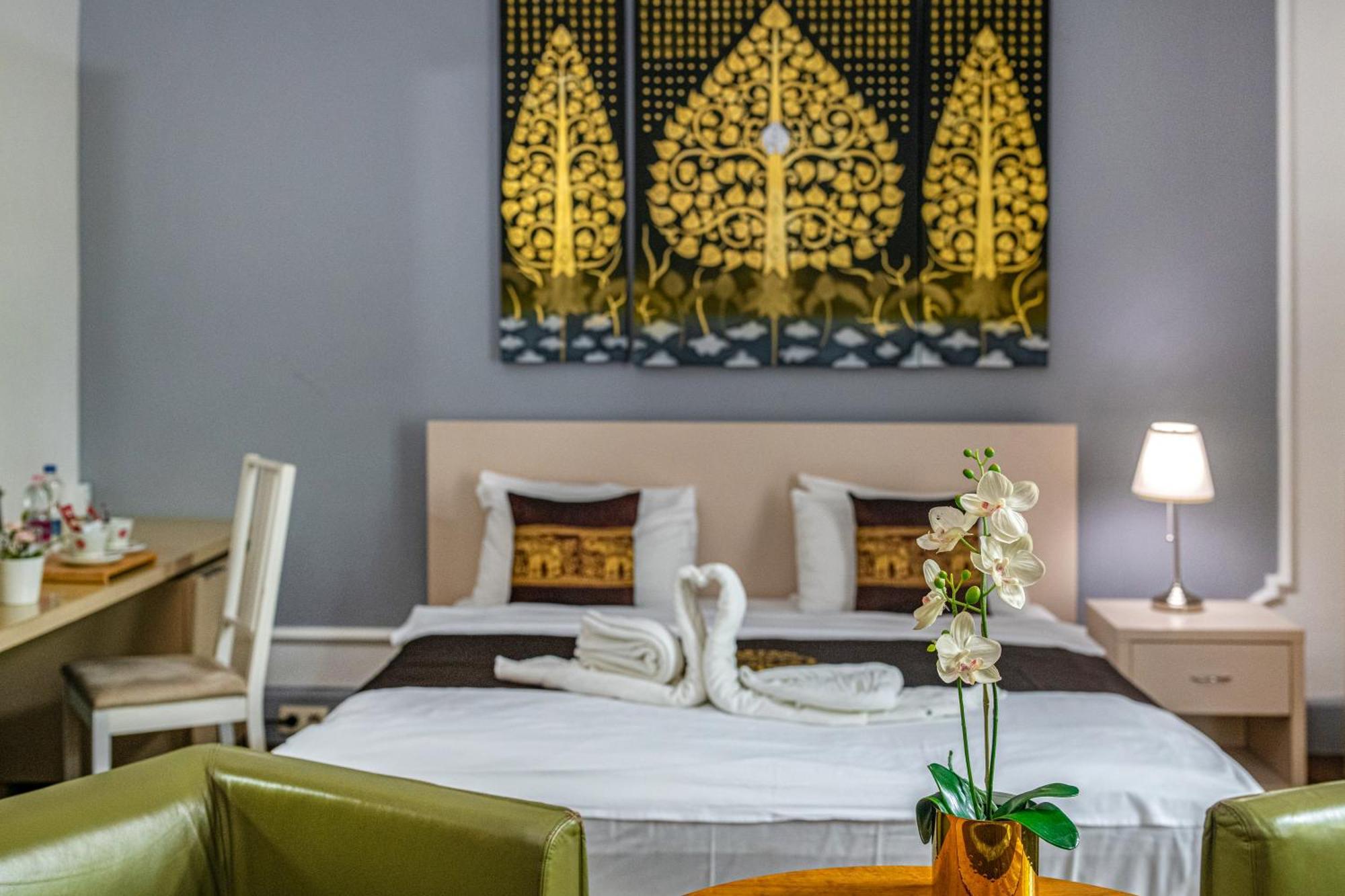 Andrassy Thai Hotel Будапеща Екстериор снимка