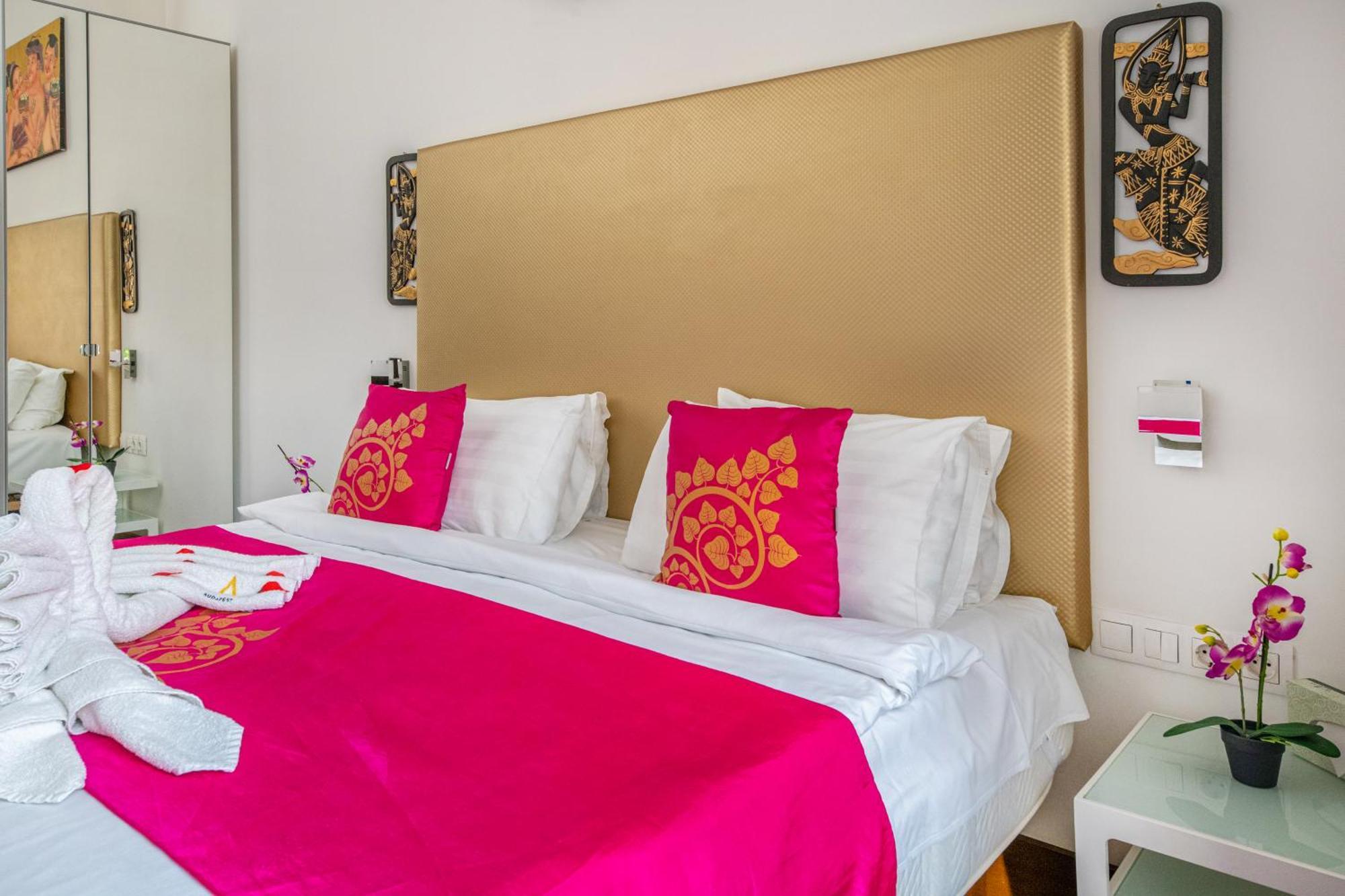 Andrassy Thai Hotel Будапеща Екстериор снимка