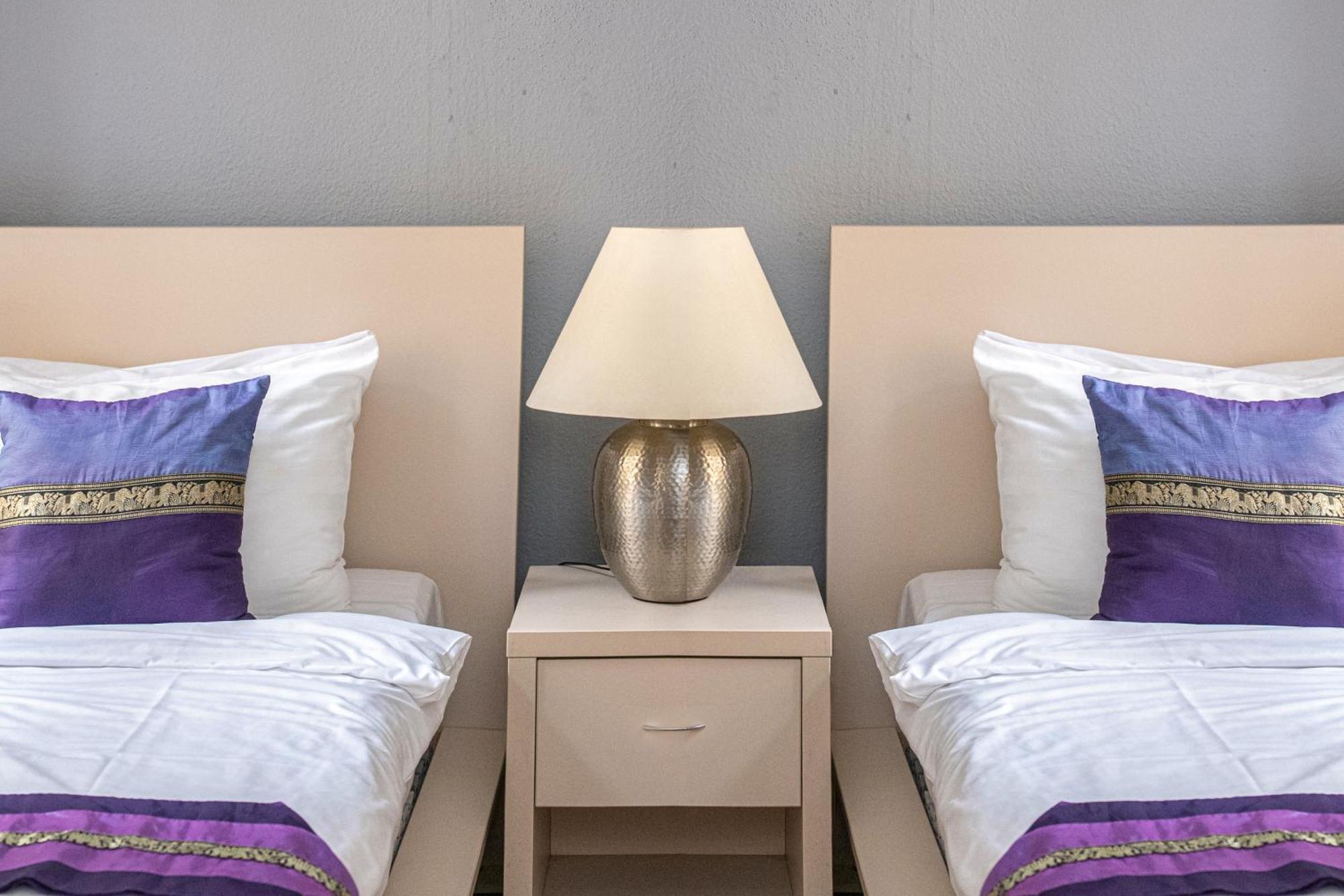 Andrassy Thai Hotel Будапеща Екстериор снимка
