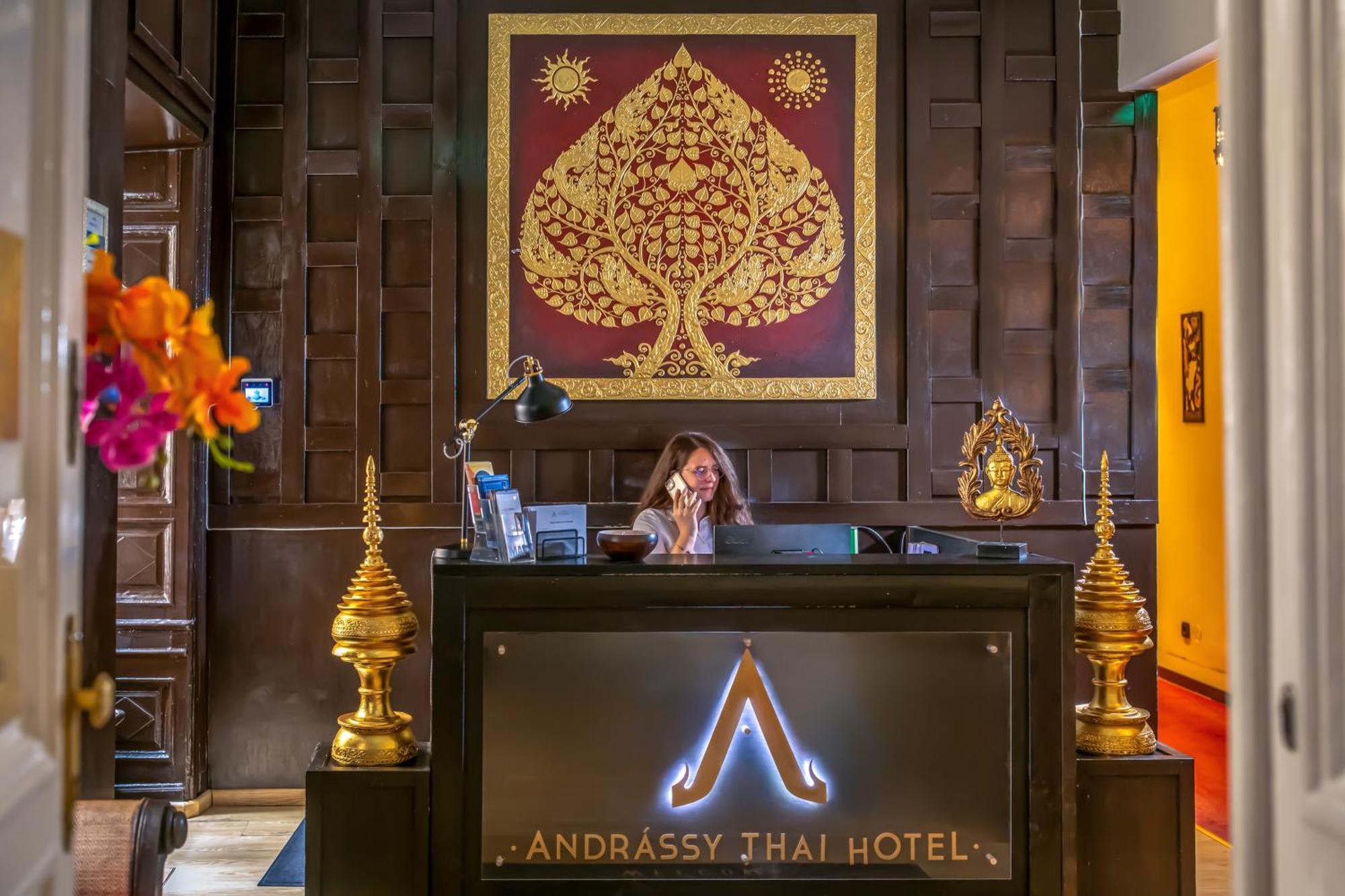 Andrassy Thai Hotel Будапеща Екстериор снимка