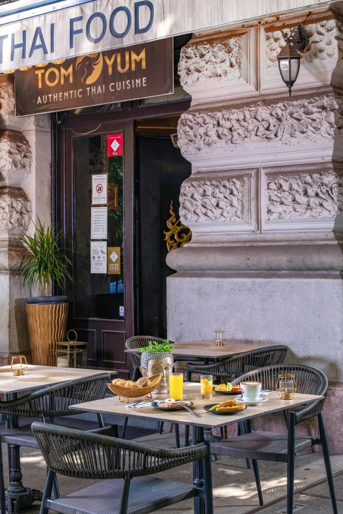 Andrassy Thai Hotel Будапеща Екстериор снимка
