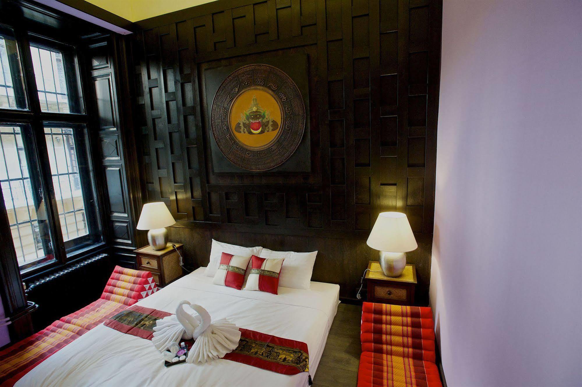 Andrassy Thai Hotel Будапеща Екстериор снимка